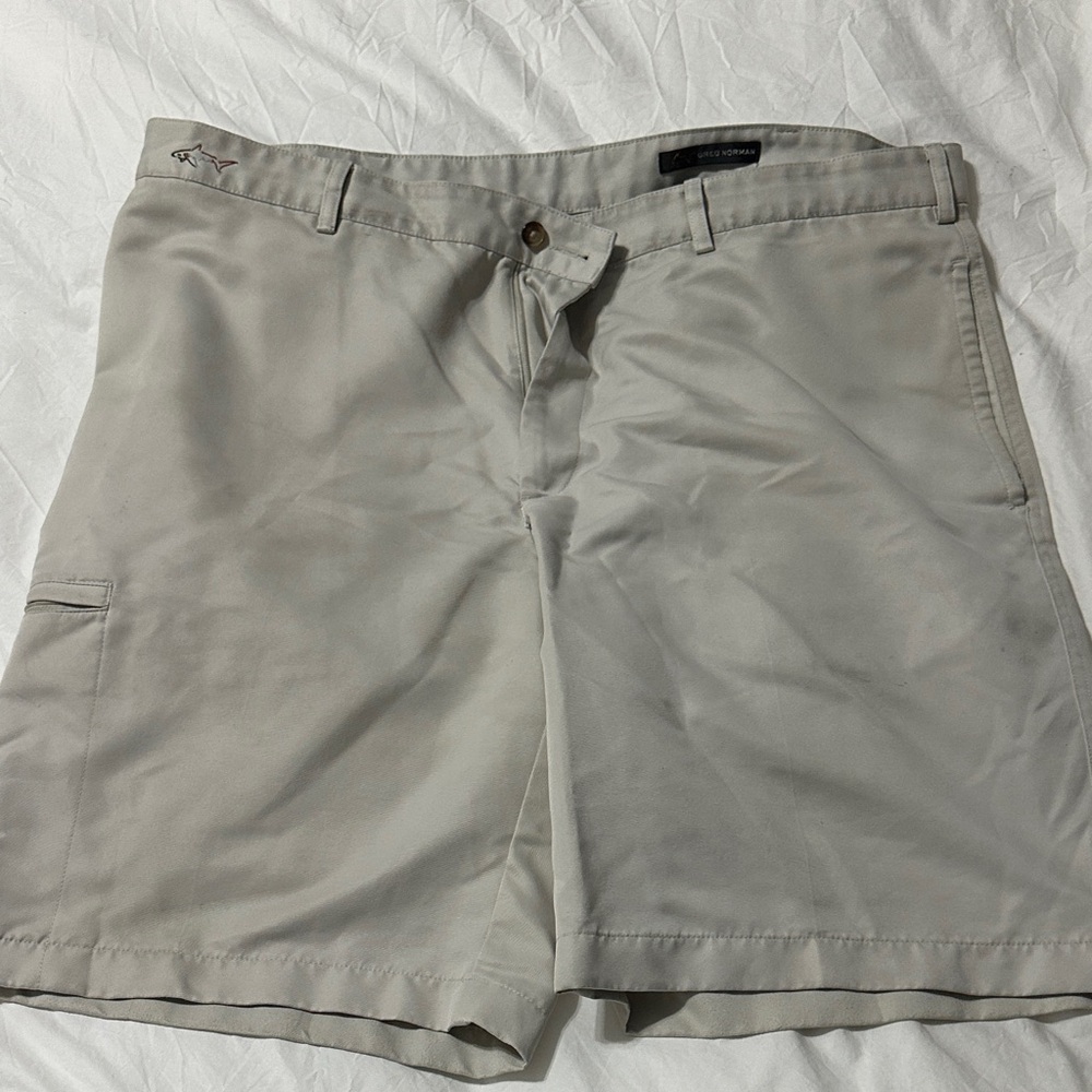 Greg Norman Collection Light Gray Flat Front Shorts 40